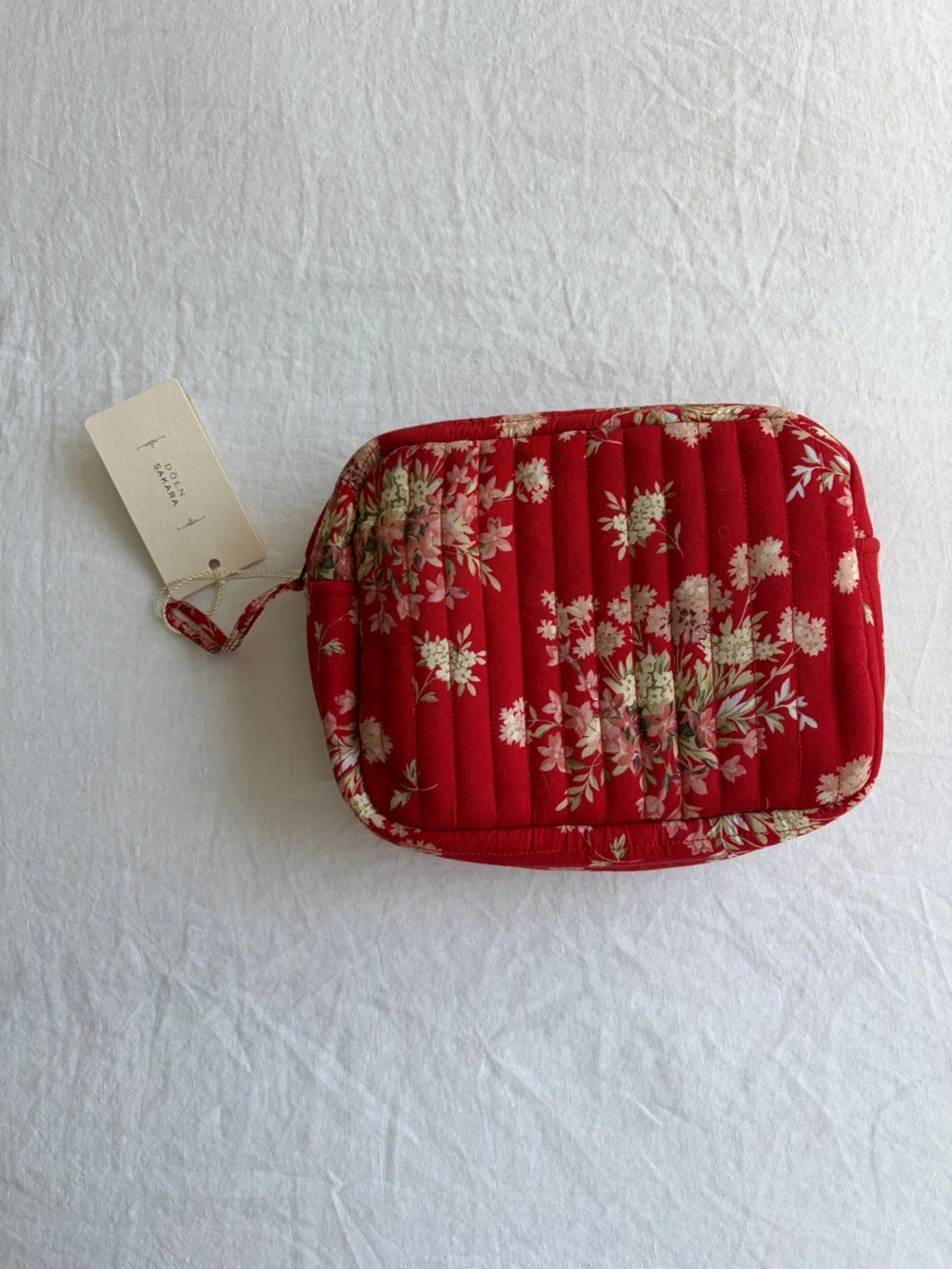 NWT Doen Sakara Quilted Fabric Zip Pouch Bag Lantana Floral Red